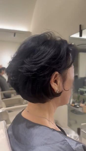 반포미용실 뿌리볼륨펌 시술후 뒷모습