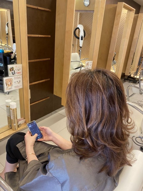 볼륨 빈티지 셋팅펌  단발커트 진행2