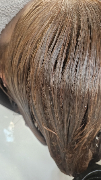 시흥시 여자 보브컷 전체탈색까지 하셨어요 시술 사례 이미지 4