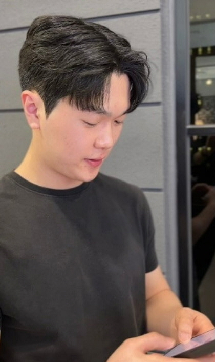 서초구 남자 가르마펌 깔끔하고 세련된 이미지 시술 사례 이미지 7