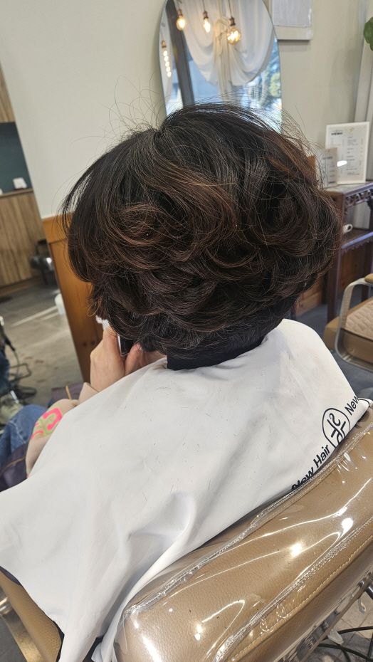 시흥시 여자 보브컷 전체탈색까지 하셨어요 시술 사례 이미지 2