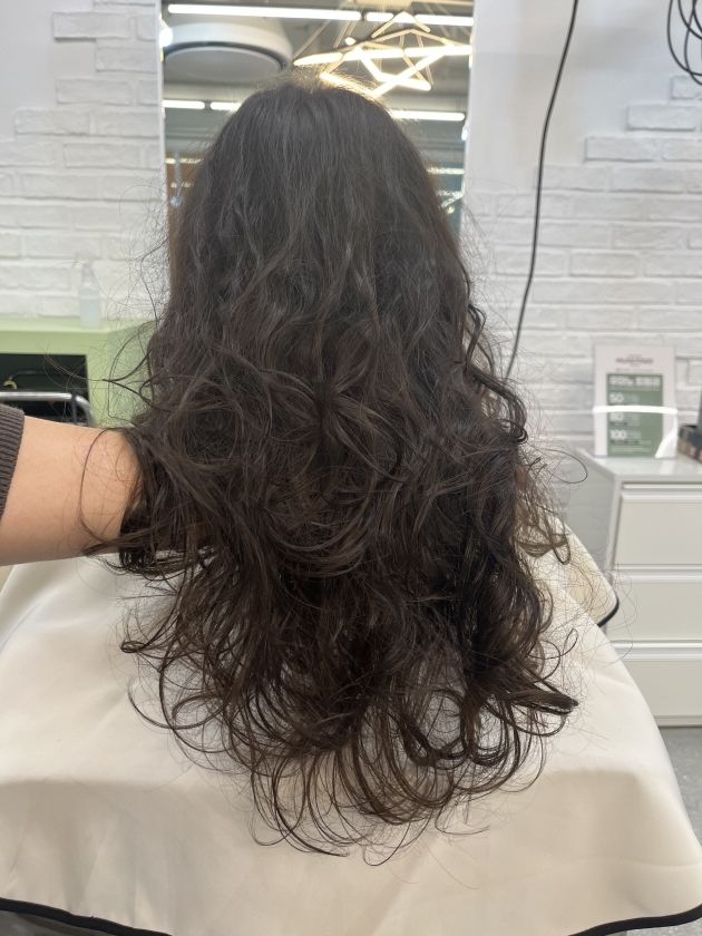 청주시 여자 긴머리웨이브펌 시술 사례 이미지 9
