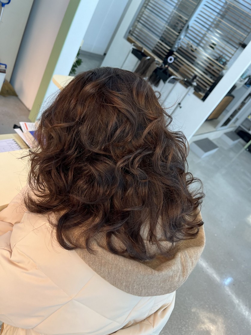 청주시 여자 웨이브펌 시술 사례 이미지 2