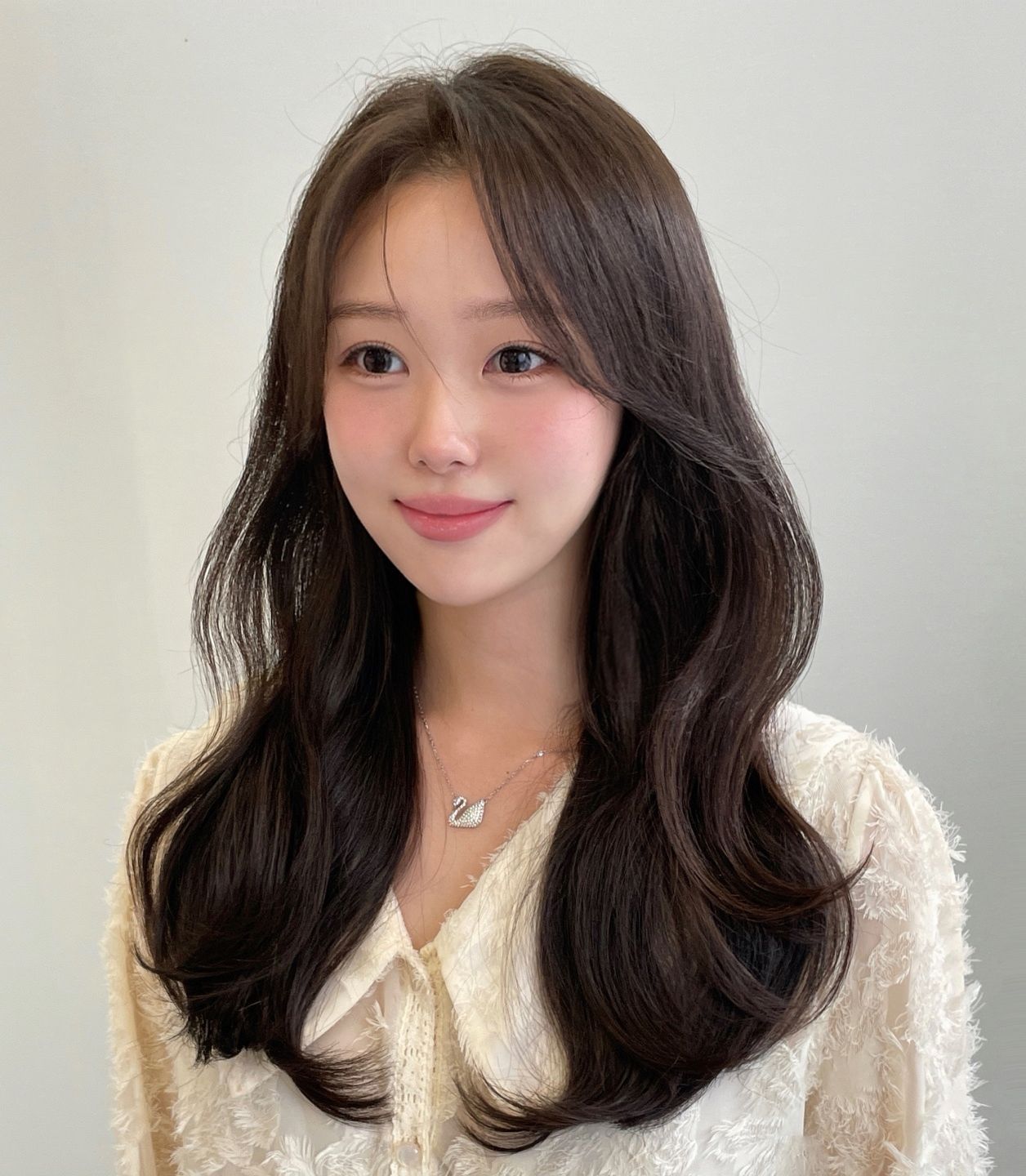 성북구미용실 살롱드바이퍼스트은비 납작한 두상, 옆볼륨 부족 고민｜엘리자벳펌