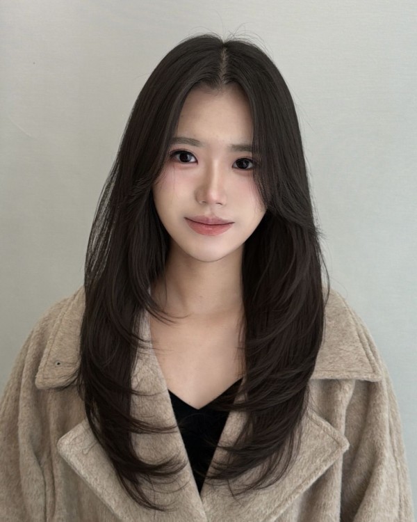 성신여대 미용실 살롱드바이퍼스트 은비 자연스럽게 예쁜 긴머리 레이어드 C컬펌 시술후 앞모습