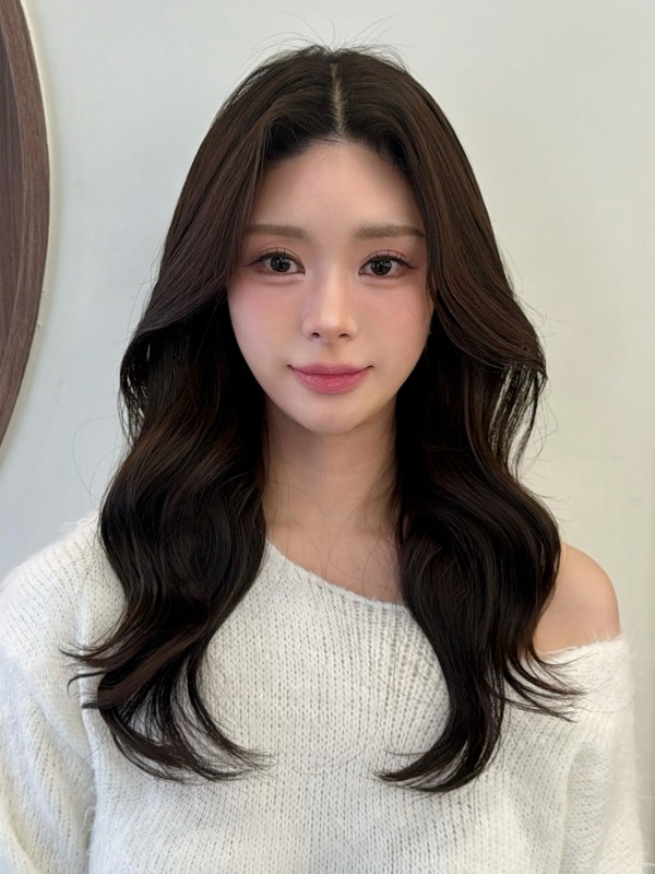 얼굴형까지 예뻐 보이는 그레이스펌 시술후 앞모습