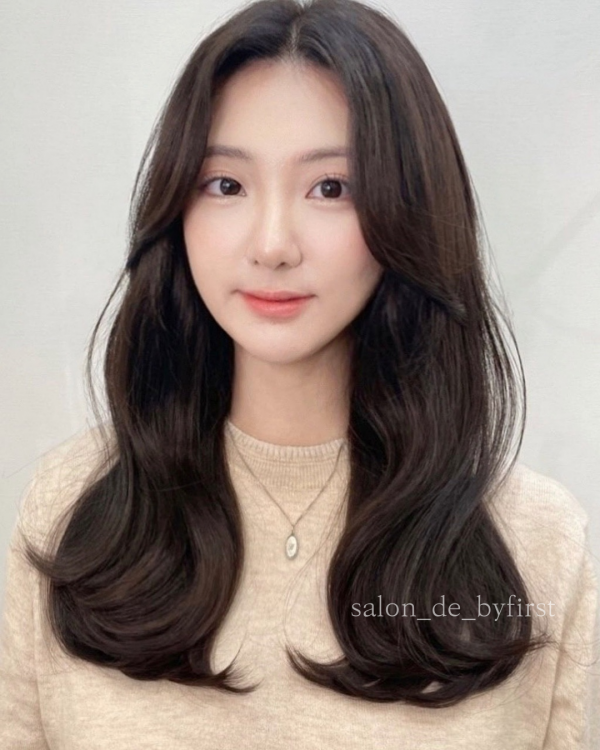 성신여대미용실 얼굴이 커 보이는 긴생머리가 고민이라면? 레이어드컷과 뿌리볼륨펌2