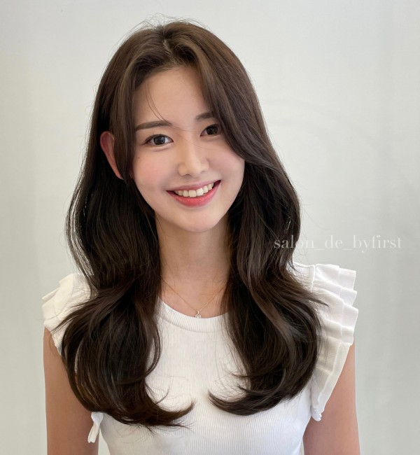 성신여대미용실 펌이 처음이라면 옆볼륨 살려주는 자연스러운 웨이브  레이어드cs컬펌1