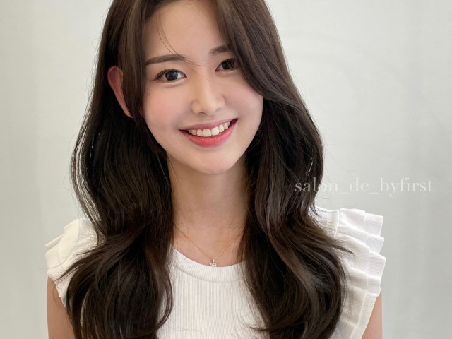 성신여대미용실 펌이 처음이라면 옆볼륨 살려주는 자연스러운 웨이브  레이어…