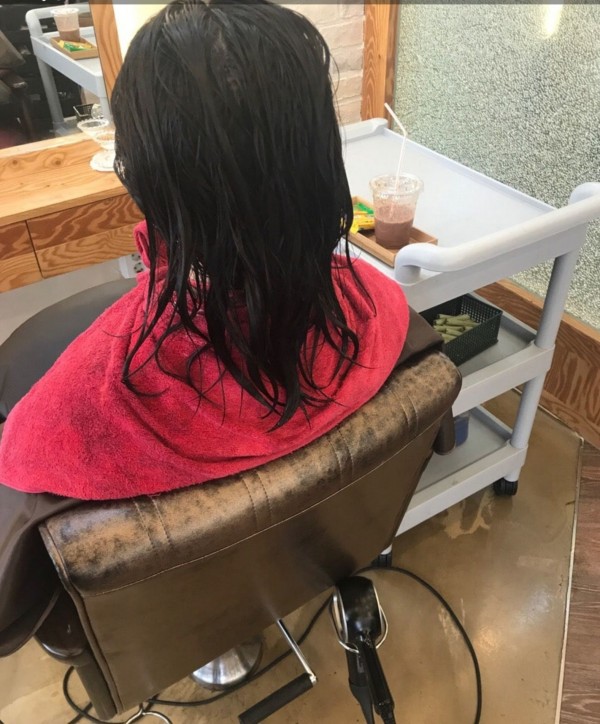 성신여대 미용실 단발패닝펌 시술중