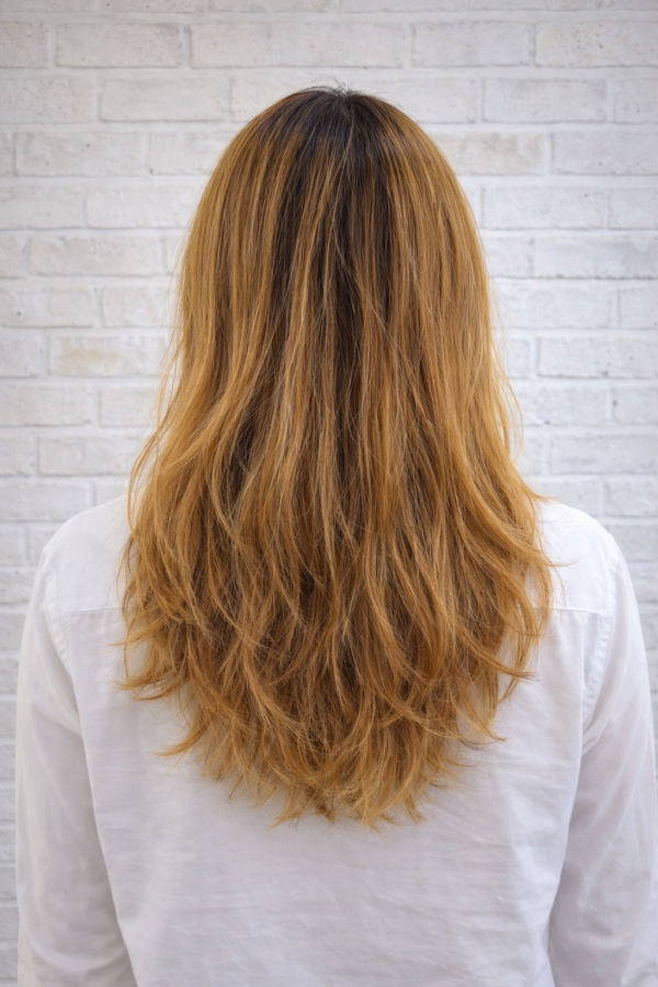 성신여대 미용실 모카무스 탈색 염색 시술전 뒷모습