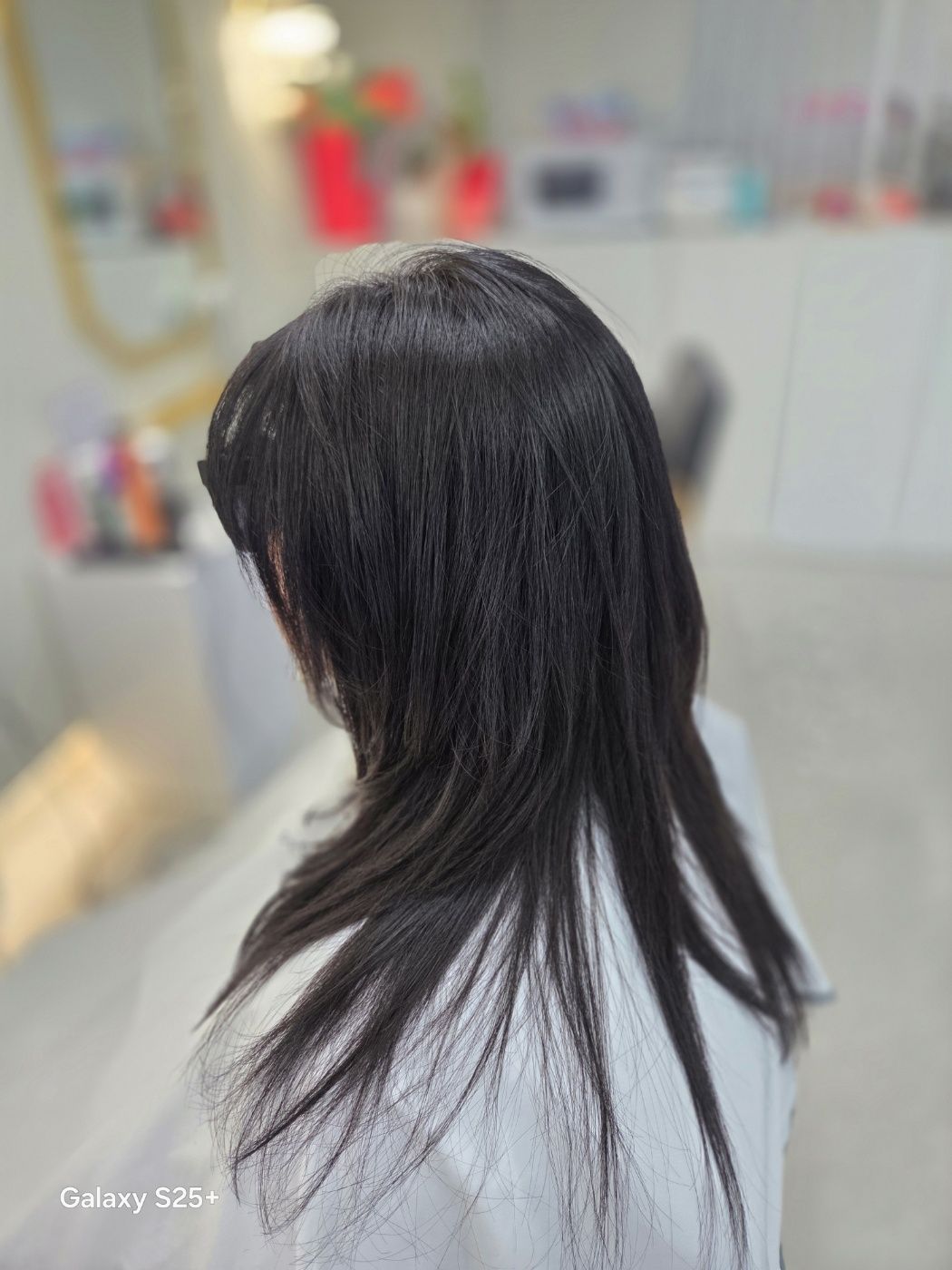 숱이 아주 많은 긴머리 레이어드 컷