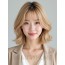 골든 블론드 턱선 인버티드 단발+사이드뱅