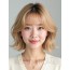 골든 블론드 어깨 텍스처 단발