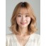 골든 블론드 어깨 인버티드 단발+풀뱅