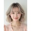 애쉬 블론드 쇄골 컬 단발+풀뱅
