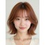 베이지 브라운 턱선 인버티드 단발+뱅