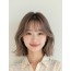 토프 브라운 턱밑 웨이브 단발+사이드뱅