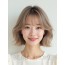 애쉬 베이지 턱밑 컬 단발+커튼뱅