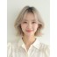 애쉬 블론드 귀밑 블런트 단발+커튼뱅